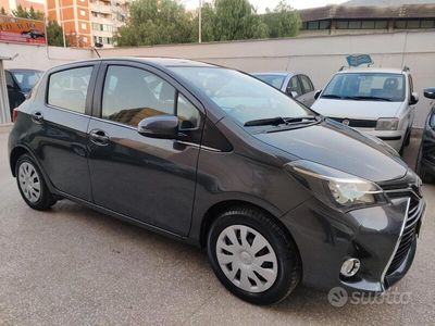 usata Toyota Yaris 1.0 5 porte Benzina