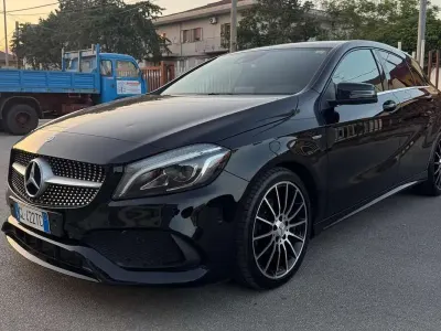 Usata Mercedes A200 Premium 136 CV (100 kW) 2018 Nero Berlina