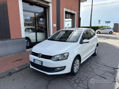 Usata VW Polo 90 CV (66 kW) 2013 Bianco Utilitaria
