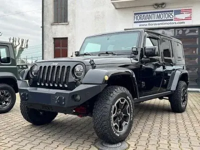 Usata Jeep Wrangler Unlimited Sahara 200 CV (147 kW) 2012 Nero SUV