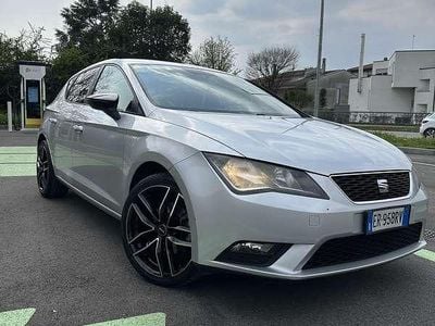 Usata Seat Leon Style 105 CV (77 kW) 2013 Berlina