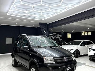 Usata Fiat Panda 4x4 Climbing 69 CV (50 kW) 2008 Nero Utilitaria