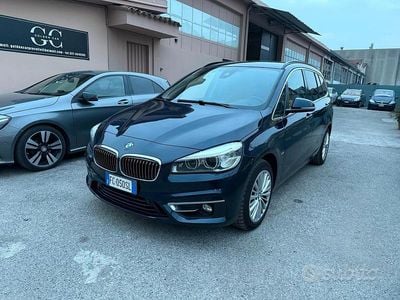 Usata BMW 216 Luxury Line 116 CV (85 kW) 2016 Blu Station wagon
