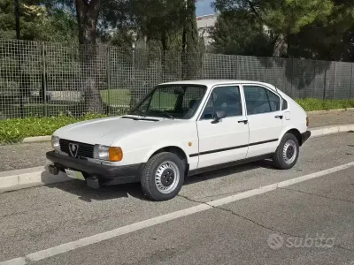 Usata Alfa Romeo Alfasud 68 CV (50 kW) 1983 Bianco Berlina