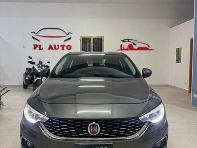Usata Fiat Tipo Sport 120 CV (88 kW) 2019 Grigio Berlina