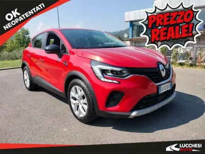 Usata Renault Captur Business 90 CV (66 kW) 2022 Rosso SUV