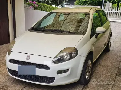 Occasion Fiat Punto Easy 77 ch (56 kW) 2012 Blanc Citadine