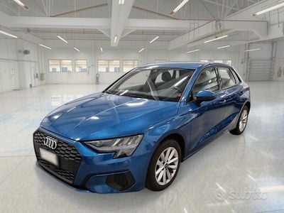 Usata Audi A3 Business 116 CV (85 kW) 2021 Blu Berlina