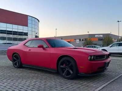 Usata Dodge Challenger 426 CV (313 kW) 2010 Rosso Coupé