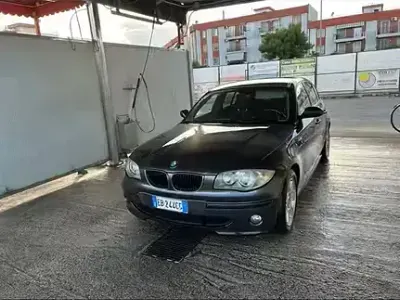 Usata BMW 118 122 CV (89 kW) 2007 Grigio Utilitaria