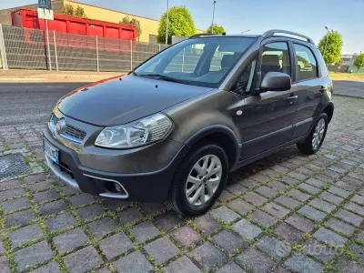 Usata Fiat Sedici Emotion 135 CV (99 kW) 2010 Marrone SUV