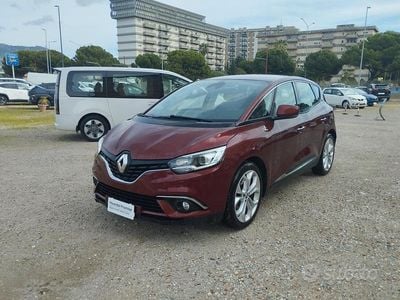 Usata Renault Scénic IV 110 CV (80 kW) 2017 Rosso Monovolume