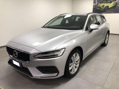 usata Volvo V60 2.0 B4 Momentum Business Pro auto