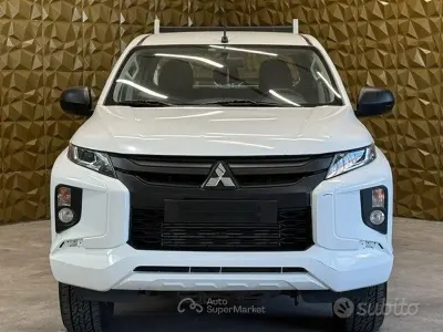 Usado Mitsubishi L200 Intense 150 CV (110 kW) 2020 Blanco Pickup/Camioneta