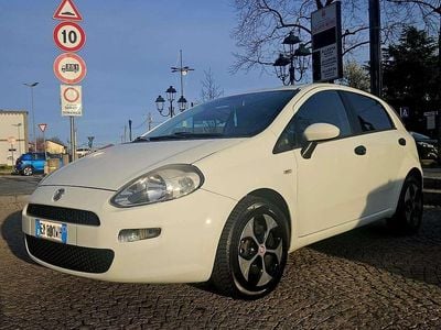 Usata Fiat Punto Street 75 CV (55 kW) 2014 Bianco Utilitaria