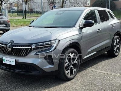 Usata Renault Austral Equilibre 131 CV (96 kW) 2023 Grigio SUV