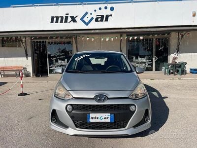 Usata Hyundai i10 66 CV (48 kW) 2016 Argento Utilitaria