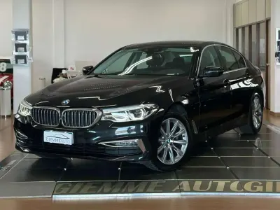 Usata BMW 520 Luxury Line 190 CV (139 kW) 2020 Nero Berlina