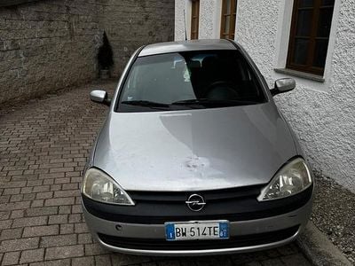 Usata Opel Corsa 75 CV (55 kW) 2001 Berlina