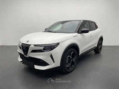 Nuova Alfa Romeo Junior Edizione Speciale 136 CV (100 kW) 2026 Bianco SUV