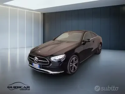 Usata Mercedes E220 Business 194 CV (142 kW) 2022 Nero Coupé