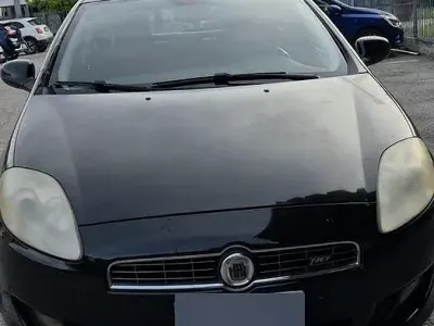 Usado Fiat Bravo Dynamic 120 CV (88 kW) 2008 Negro Utilitario
