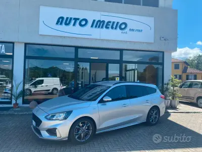Usata Ford Focus ST 120 CV (88 kW) 2020 Grigio Station wagon
