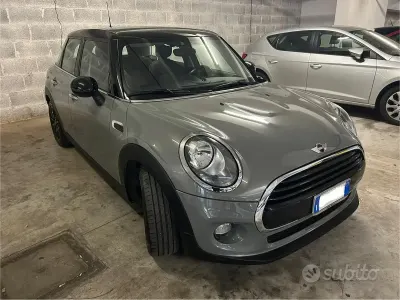 Usata Mini Cooper 136 CV (100 kW) 2018 Grigio Utilitaria