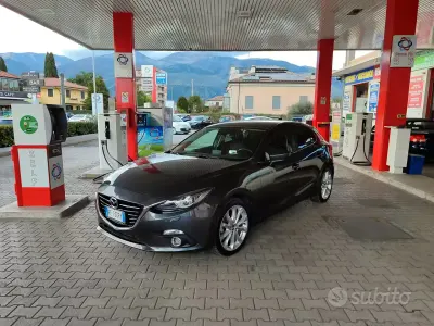 Usata Mazda 3 105 CV (77 kW) 2016 Grigio Berlina