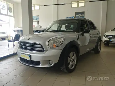 Usata Mini Park Lane Countryman 111 CV (81 kW) 2016 Grigio SUV