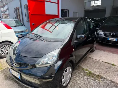 Usata Toyota Aygo Sol 68 CV (50 kW) 2007 Nero Utilitaria