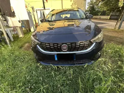 Usata Fiat Tipo 120 CV (88 kW) 2017 Blu Station wagon