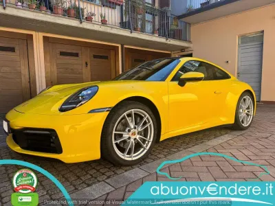 Usata Porsche 911 Carrera 385 CV (283 kW) 2022 Giallo Coupé