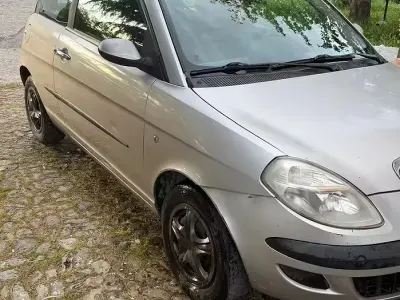 Usata Lancia Ypsilon 69 CV (50 kW) 2005 Utilitaria