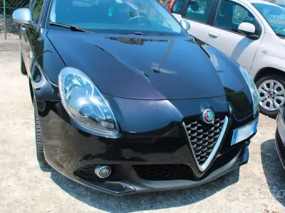 Usata Alfa Romeo Giulietta 120 CV (88 kW) 2017 Nero Utilitaria