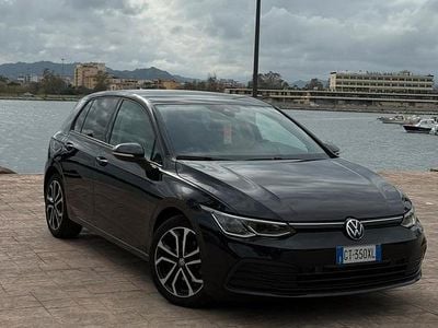Usata VW Golf VII 150 CV (110 kW) 2021 Nero Utilitaria