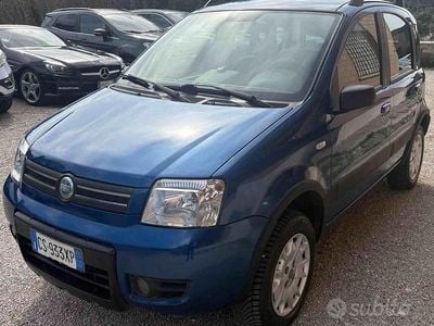 Usata Fiat Panda 4x4 Climbing 60 CV (44 kW) 2005 Blu/azzurro Utilitaria