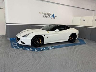Usata Ferrari California 560 CV (411 kW) 2014 Bianco Cabrio