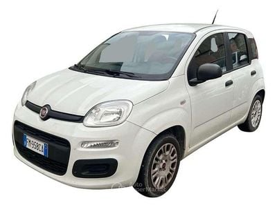 Usata Fiat Panda Lounge 69 CV (50 kW) 2017 Bianco Utilitaria