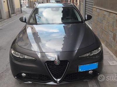 Brugt Alfa Romeo Giulia 150 HK (110 kW) 2017 Grå Sedan
