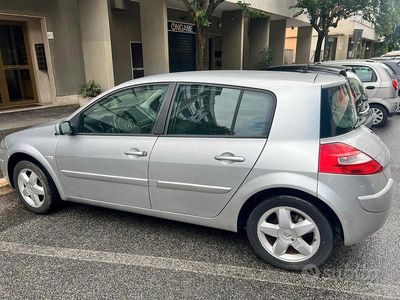 Usata Renault Mégane III 106 CV (77 kW) 2008 Grigio Berlina