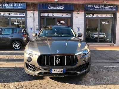 Usata Maserati Levante GranLusso 250 CV (183 kW) 2018 Grigio SUV
