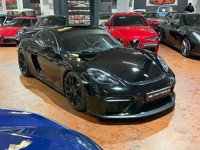 Porsche Cayman GT4