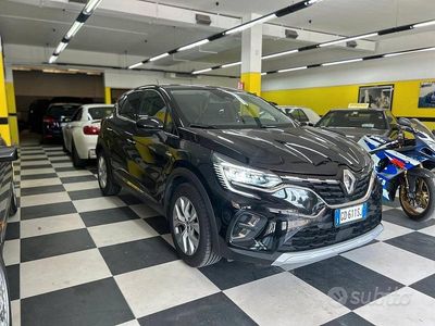 Usata Renault Captur Intens 101 CV (74 kW) 2021 Nero SUV