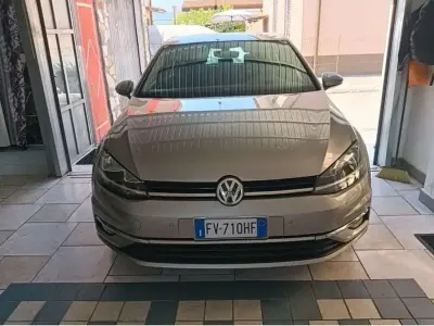 Usata VW Golf VII Trendline 116 CV (85 kW) 2018 Berlina