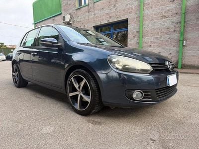 Usata VW Golf VI Comfortline 102 CV (75 kW) 2009 Blu Utilitaria