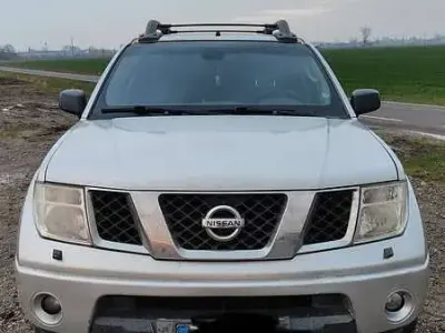 Second-hand Nissan Navara 171 CP (125 kW) 2007 Gri Pickup