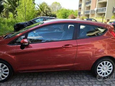 Usata Ford Fiesta 97 CV (71 kW) 2009 Rosso Berlina