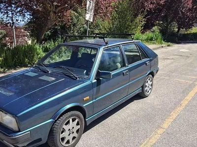 Usado Lancia Delta 90 CV (66 kW) 1992 Utilitario