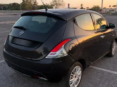 Usata Lancia Ypsilon
